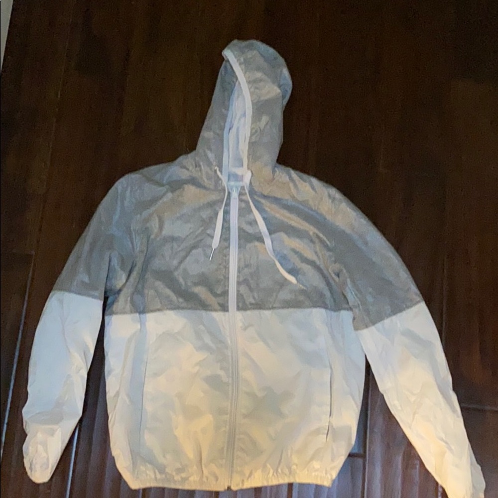F21 Windebreaker